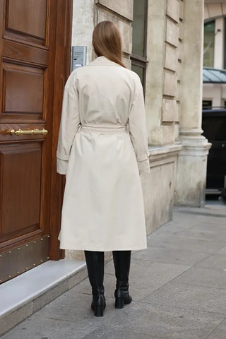 Pelerini Kapaklı Kuşaklı Astarlı Trençkot