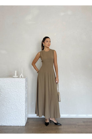 Biyeli Uzun Belden Aşağı Çan İnen Kolsuz Şık Günlük Kadın Elbise