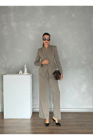 Vatkalı Önü Düğmeli Klasik Kadın Arven Ceket Pantolon Takım