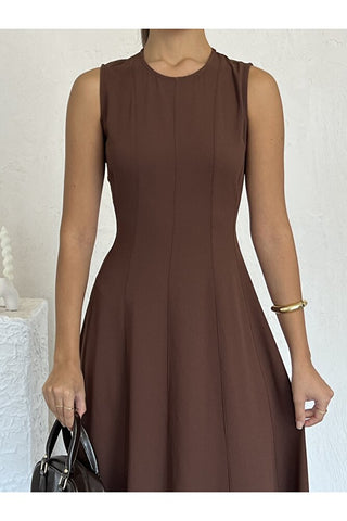 Biyeli Uzun Belden Aşağı Çan İnen Kolsuz Şık Günlük Kadın Elbise