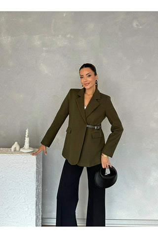 Yandan Kemer Detaylı Astarlı Kısa Kaşe Leya Ceket